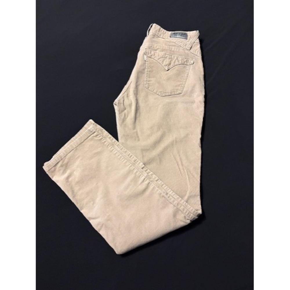 Levi's silvertab 505 straight leg khaki colored corduroy pants, size 6